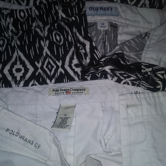 2 pairs of cute shorts - Picture 2 of 2